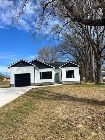 510 Dale Street, Archdale, NC 27263