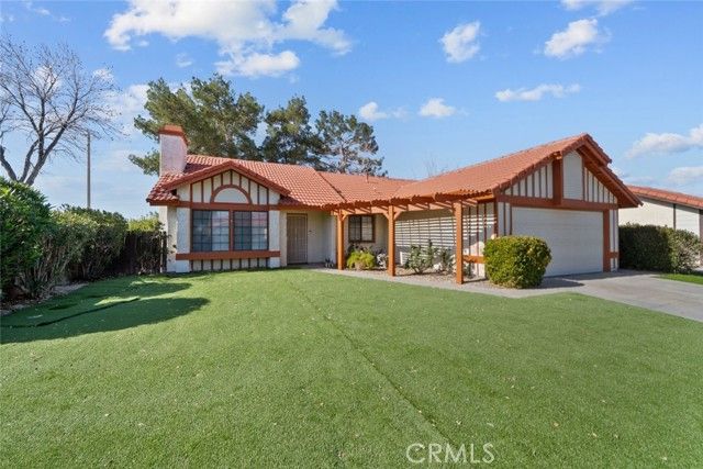 43203 27th Street, Lancaster, CA 93536