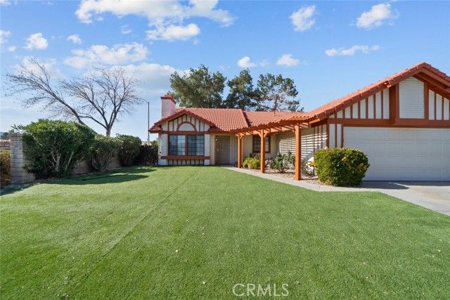 43203 27th Street, Lancaster, CA 93536