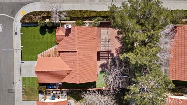 43203 27th Street, Lancaster, CA 93536