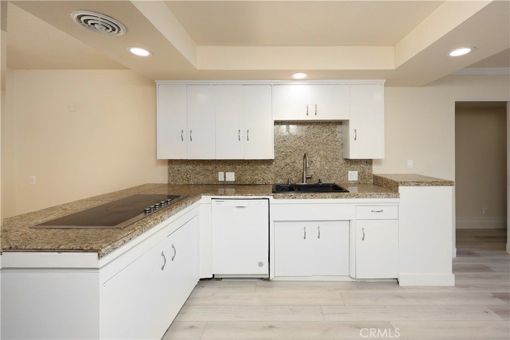 Image 10 of property listing at 10055 Mattock, Downey, CA 90240