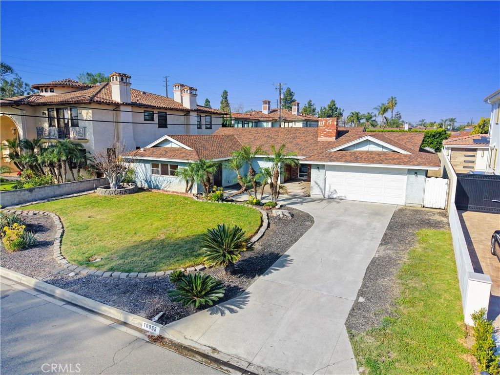 Image 6 of property listing at 10055 Mattock, Downey, CA 90240