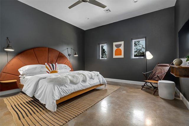 849 W Live Oak ST, Fredericksburg, TX 78624