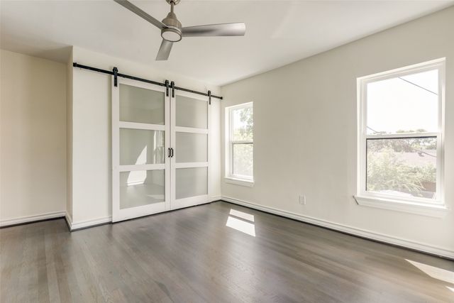 5042 W University Boulevard, Dallas, TX 75209