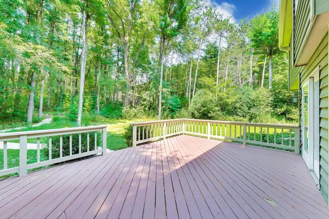 4010 Terry Avenue, Crystal Lake, IL 60014