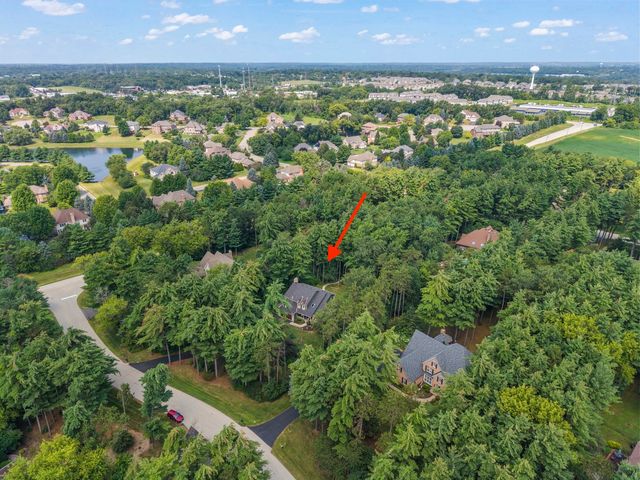 4010 Terry Avenue, Crystal Lake, IL 60014