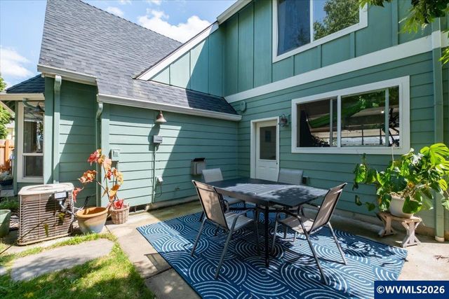 2649 21st Av SE, Albany, OR 97322
