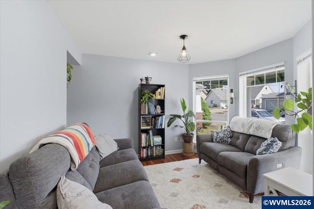 2649 21st Av SE, Albany, OR 97322