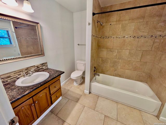 304 E Mistletoe, San Antonio, TX 78212