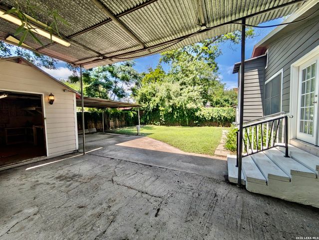 304 E Mistletoe, San Antonio, TX 78212