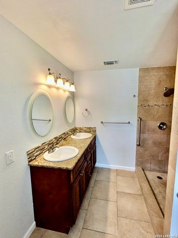 304 E Mistletoe, San Antonio, TX 78212