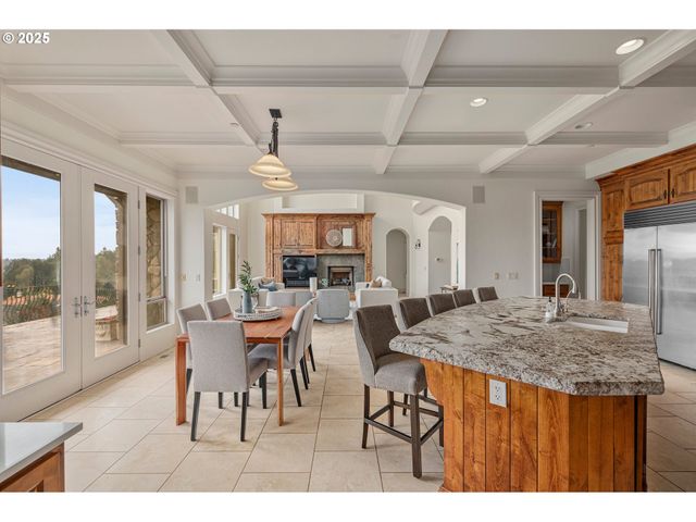 2650 LORINDA Ln, West Linn, OR 97068