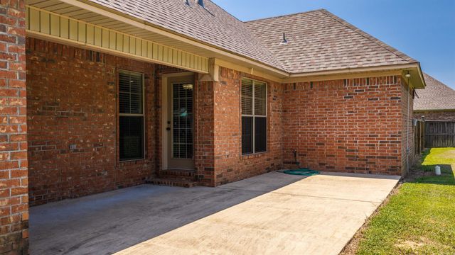 28 Place Lane, Greenbrier, AR 72058