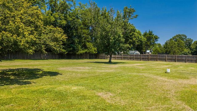 28 Place Lane, Greenbrier, AR 72058