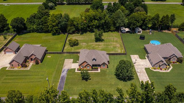28 Place Lane, Greenbrier, AR 72058