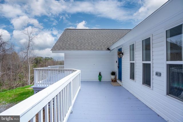 161 N ANNA DR, Louisa, VA 23093
