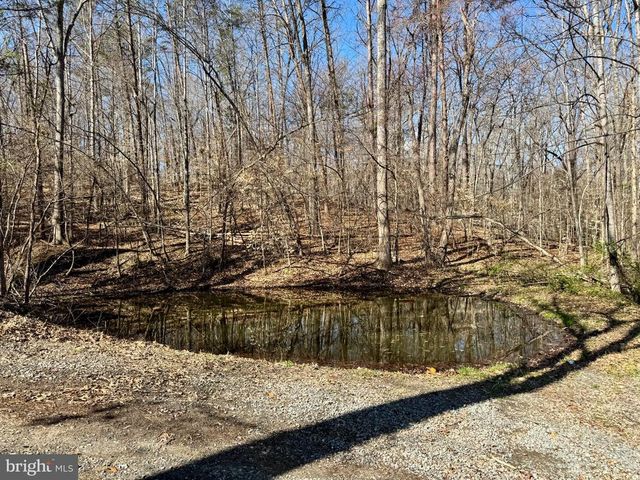 161 N ANNA DR, Louisa, VA 23093