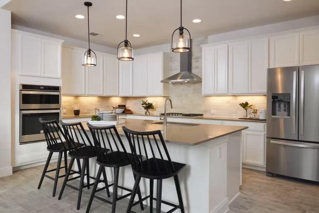 6421 Apache Plum LN, Spicewood, TX 78669