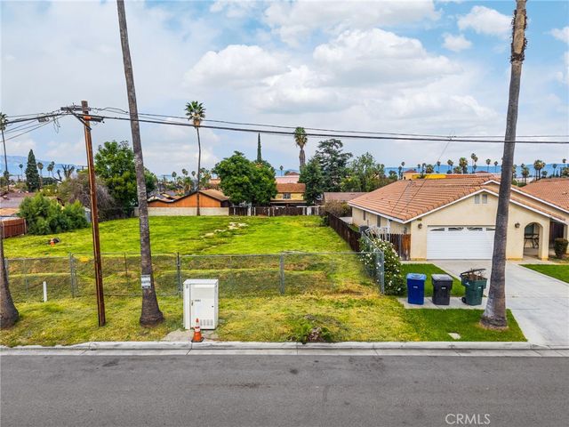 1871 10th, Riverside, CA 92507