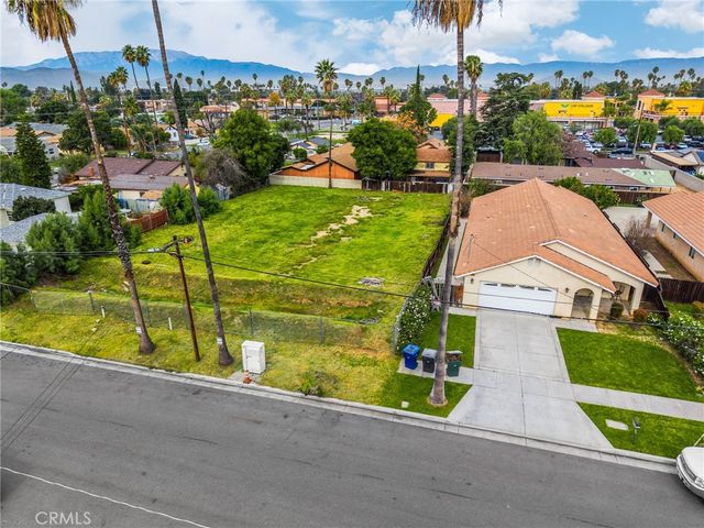 1871 10th, Riverside, CA 92507