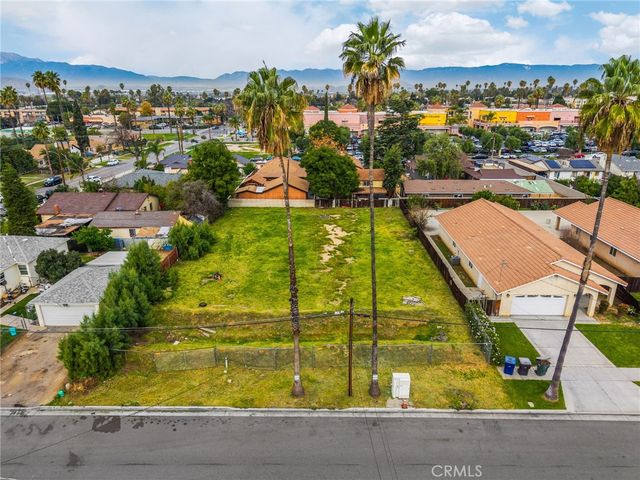 1871 10th, Riverside, CA 92507