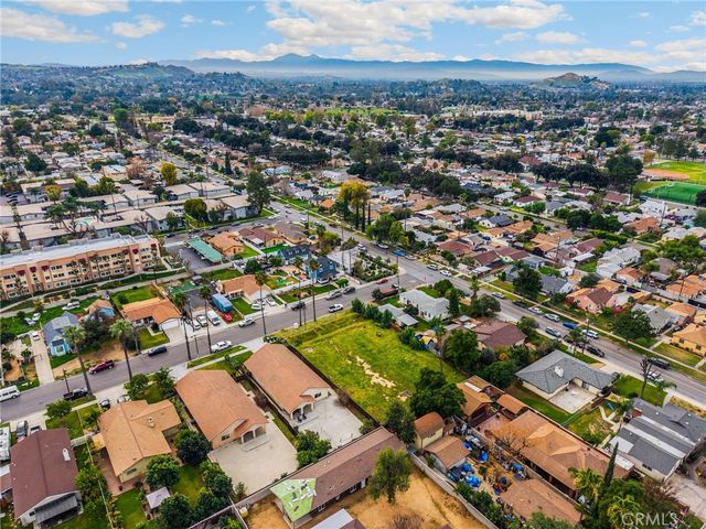 1871 10th, Riverside, CA 92507