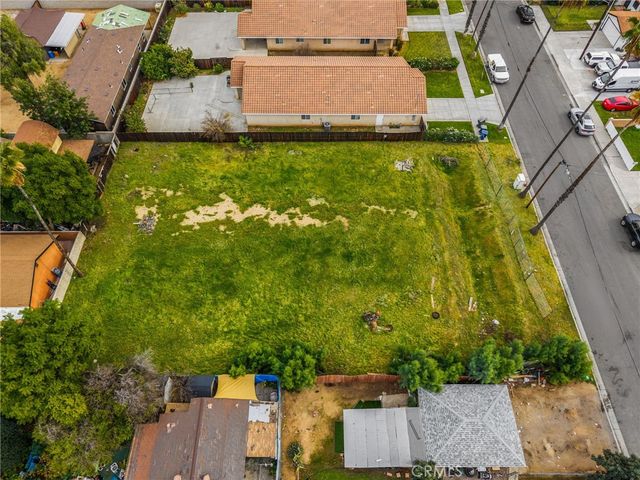 1871 10th, Riverside, CA 92507