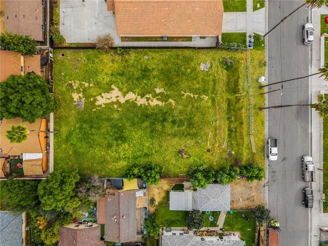 1871 10th, Riverside, CA 92507