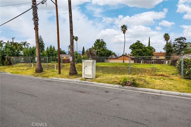 1871 10th, Riverside, CA 92507