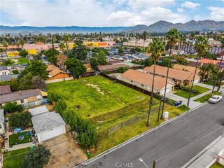 1871 10th, Riverside, CA 92507