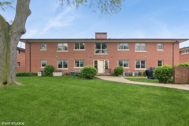 10720 W Cermak Road, Westchester, IL 60154