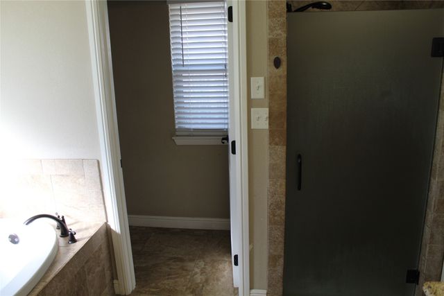 9204 Parkview Circle, Tolar, TX 76476