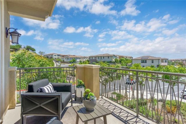 101 Alder Ridge, Lake Forest, CA 92610