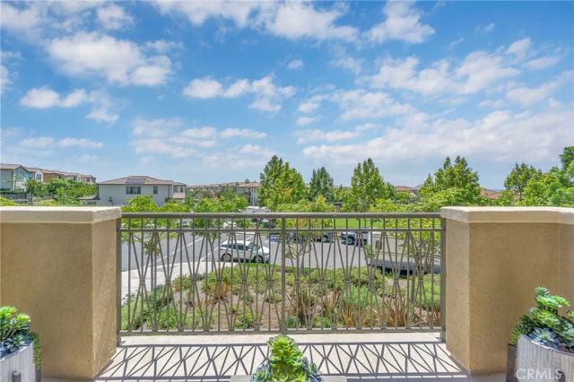 101 Alder Ridge, Lake Forest, CA 92610