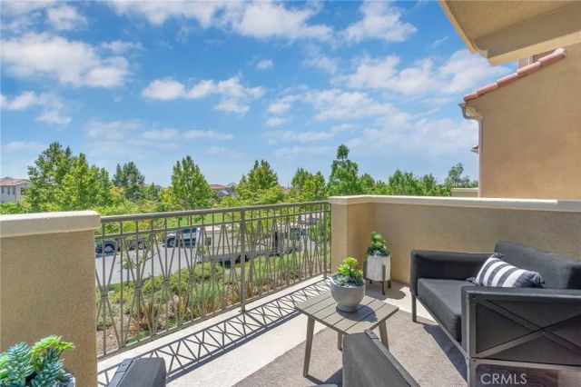 101 Alder Ridge, Lake Forest, CA 92610