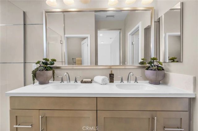 101 Alder Ridge, Lake Forest, CA 92610