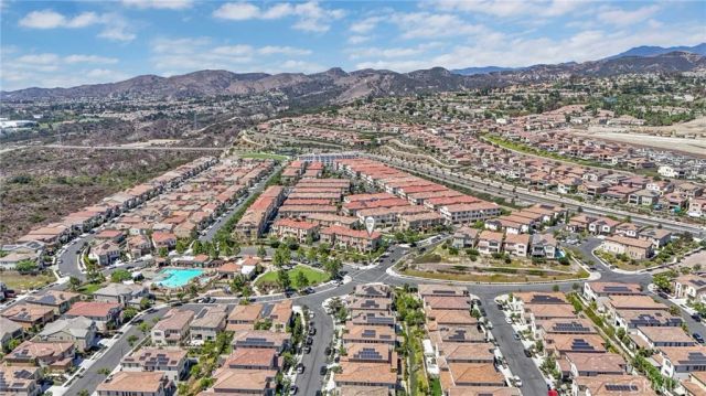 101 Alder Ridge, Lake Forest, CA 92610