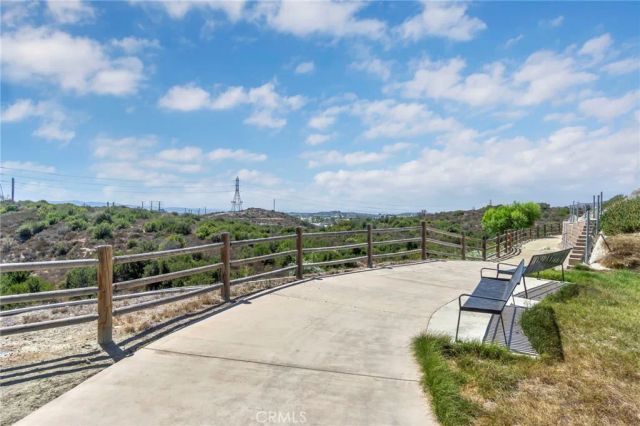 101 Alder Ridge, Lake Forest, CA 92610