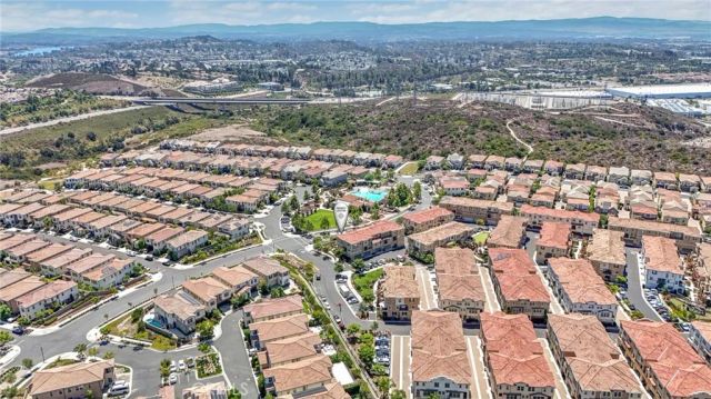 101 Alder Ridge, Lake Forest, CA 92610