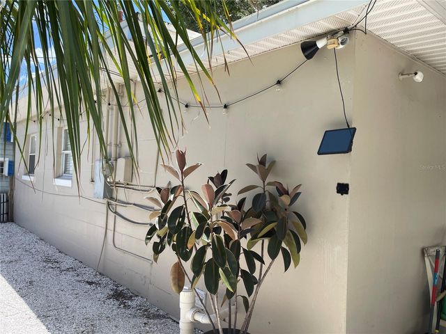 2829 21ST STREET N, St Petersburg, FL 33713