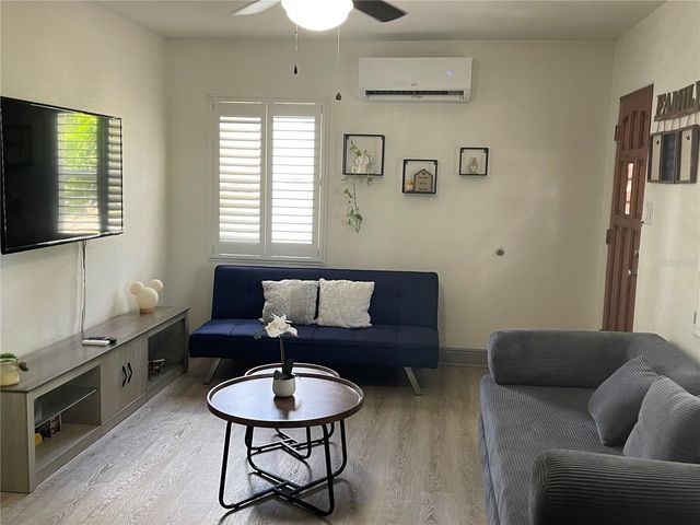 2829 21ST STREET N, St Petersburg, FL 33713