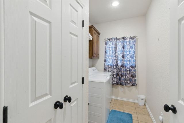 1142 Story Book Lane, Weatherford, TX 76086