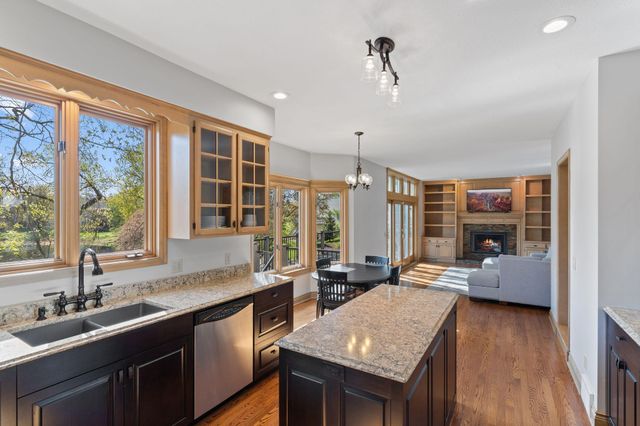 17718 Kingsway Path, Lakeville, MN 55044