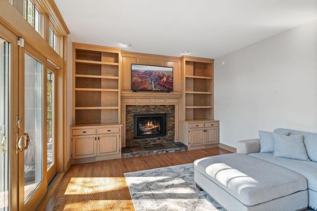 17718 Kingsway Path, Lakeville, MN 55044