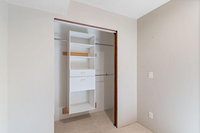 17718 Kingsway Path, Lakeville, MN 55044