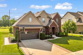 1126 Queensboro Drive, Rochester Hills, MI 48307
