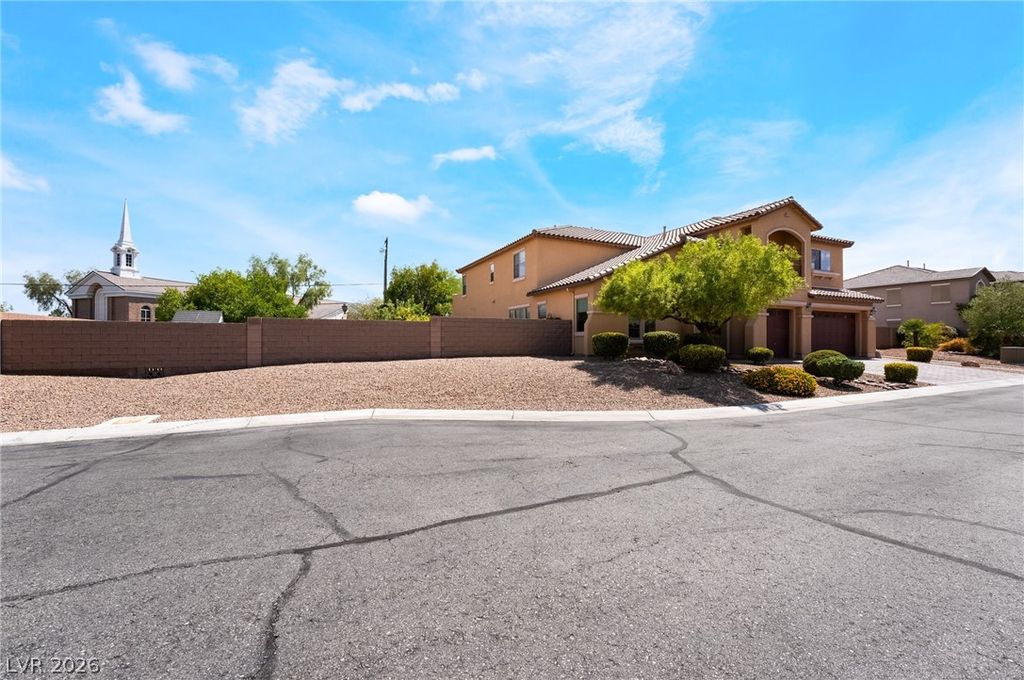 6057 Twilight Cove Circle, Las Vegas, NV 89131 — photo 4