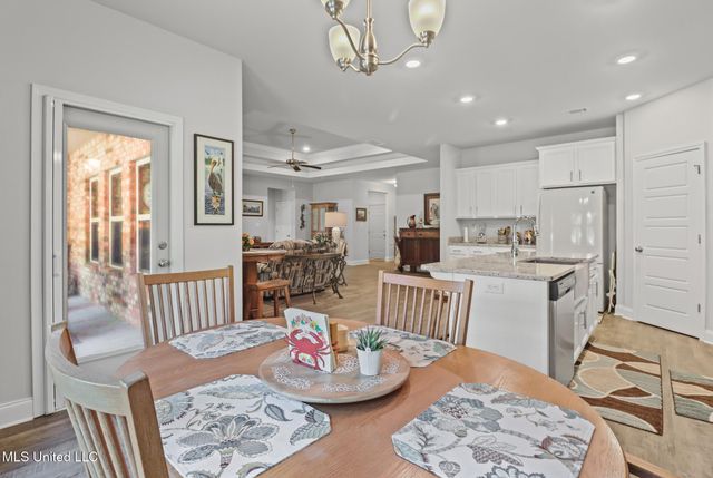 11209 Shorecrest Road, Biloxi, MS 39532