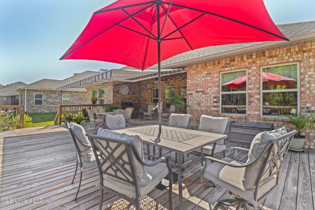 11209 Shorecrest Road, Biloxi, MS 39532