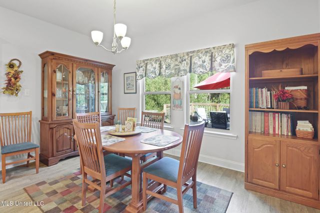11209 Shorecrest Road, Biloxi, MS 39532